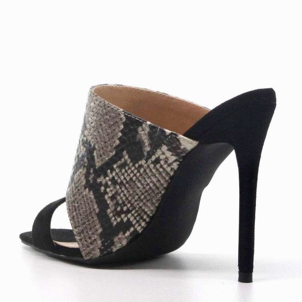 🚨LAST ONE - SIZE 7.5 🚨 Snake Skin Stiletto Mules - Picture 4 of 5